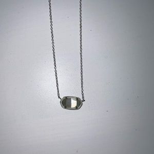 Kendra Scott necklace